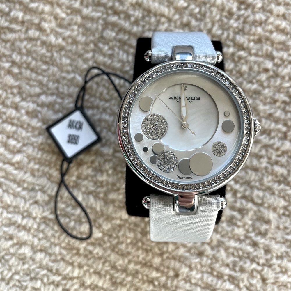 Brand new akribos xxiv women's watch with Swarovski crystals.